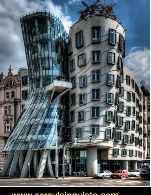 Postal. PRAGA, AL RITMO DE SU CASA DANZANTE